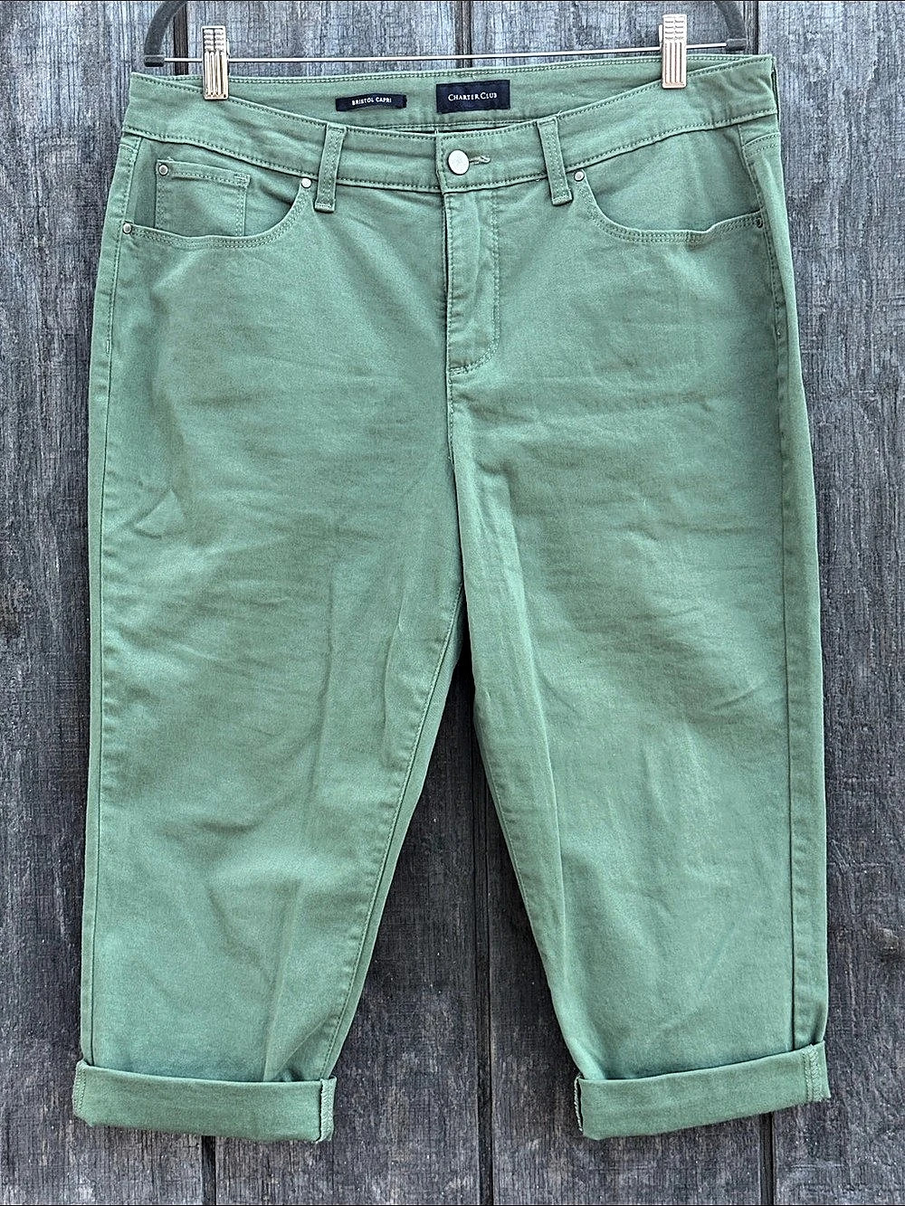 Charter Club Woman’s Bristol Capri Green Cuffed Capri Pants Size 16P Like New